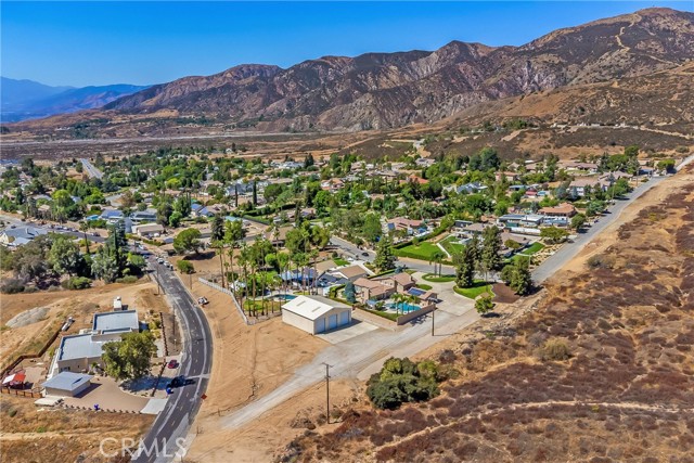 35225 Crystal Street, Yucaipa CA: https://media.crmls.org/medias/d0da50a5-7dc6-4684-a5bc-75fc5a5355fe.jpg
