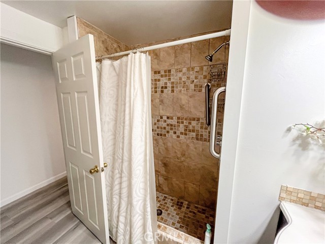 17700 Avalon Boulevard, Carson CA: https://media.crmls.org/medias/d0da88bf-0ffe-4766-81d5-23ac73fa6a3b.jpg