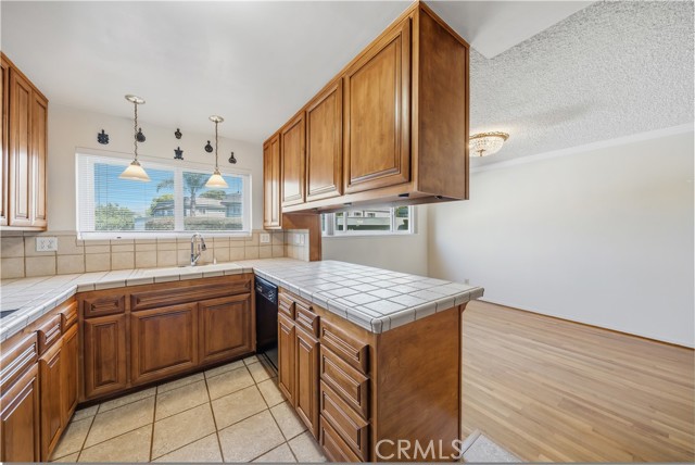 Detail Gallery Image 12 of 28 For 5140 E Atherton #35,  Long Beach,  CA 90815 - 2 Beds | 2 Baths