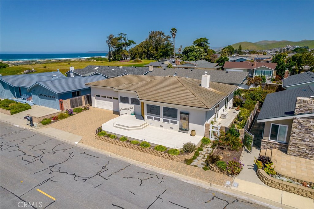 165 Azure Street, Morro Bay, CA 93442