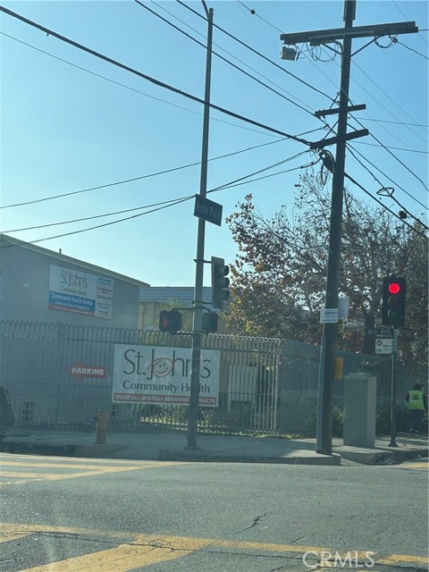 Detail Gallery Image 14 of 16 For 3312 Hyde Park Bld, Los Angeles,  CA 90043 - 3 Beds | 1 Baths