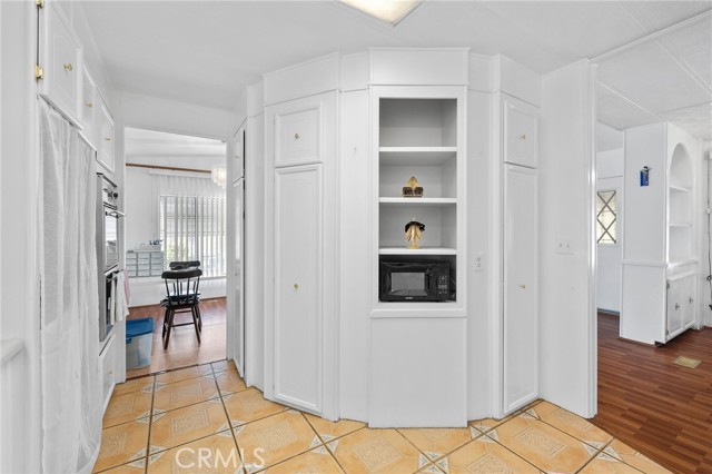 1919 W Coronet Avenue, Anaheim CA: https://media.crmls.org/medias/d0dc3d7c-7aa8-416b-94f2-3be78829abe2.jpg