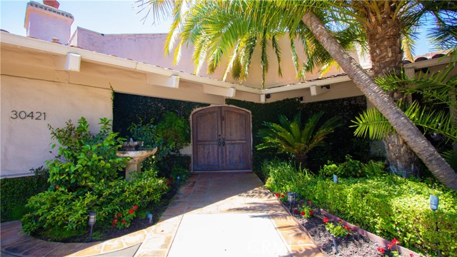 30421 Mirador Court, Laguna Niguel CA: https://media.crmls.org/medias/d0ddf461-f0f5-489b-95ad-06bdaef5da15.jpg
