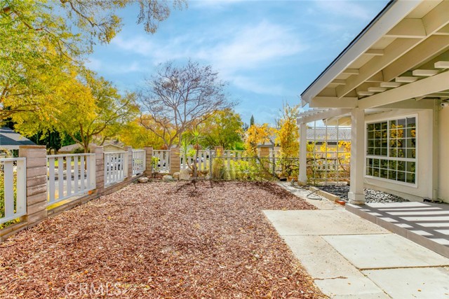 Detail Gallery Image 2 of 40 For 28125 Bakerton Ave, Canyon Country,  CA 91351 - 4 Beds | 2 Baths