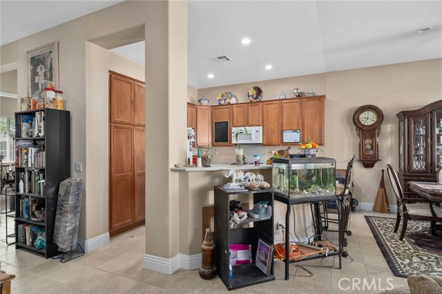 Detail Gallery Image 10 of 41 For 19478 Big Horn, Apple Valley,  CA 92308 - 2 Beds | 2 Baths