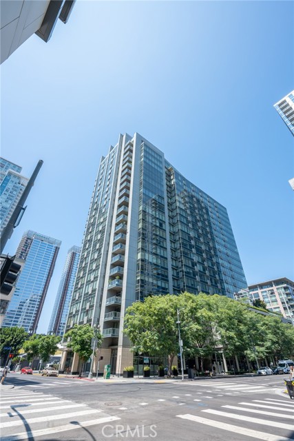 1155 South Grand Avenue, Los Angeles CA: https://media.crmls.org/medias/d0df23e0-6ac7-43eb-a635-5c794c8b3ac6.jpg