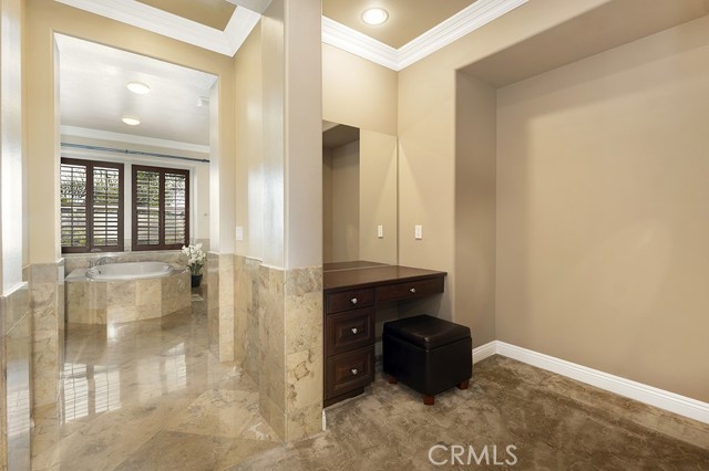 12436 Longacre Avenue photo 32