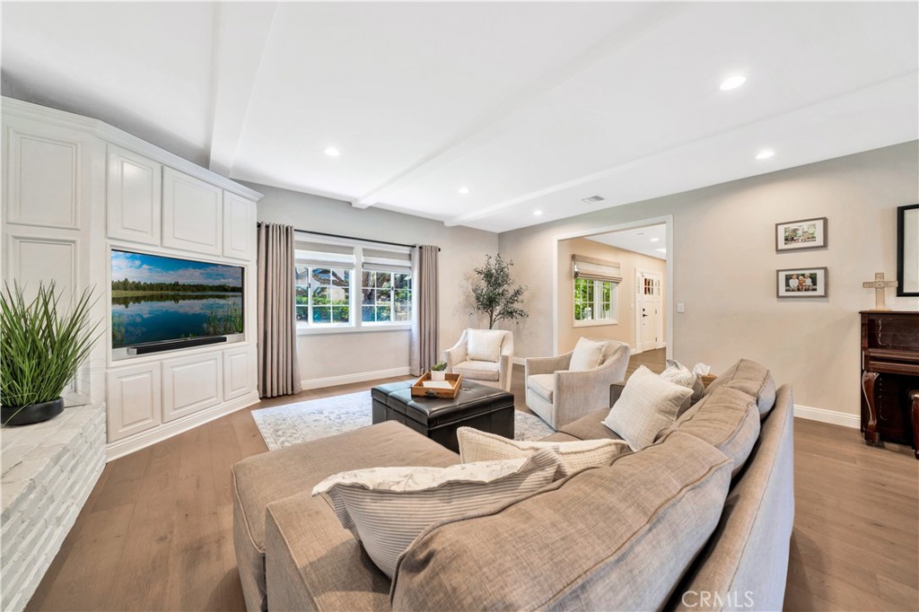 375 Berkshire Avenue La Canada Flintridge img 8
