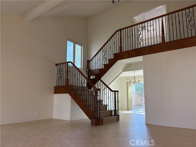 12 Longstreet, Irvine CA: https://media.crmls.org/medias/d0dfc287-cb3b-4bfd-803a-0e84ad70ec2a.jpg