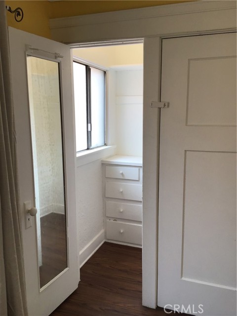 234 Lime Avenue, Long Beach CA: https://media.crmls.org/medias/d0e076ba-b00f-4c74-af82-8b1c91128971.jpg