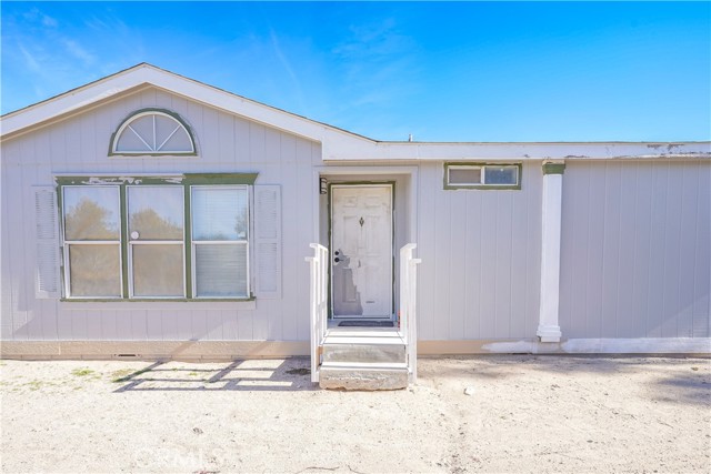 Detail Gallery Image 3 of 60 For 15050 Morning Glory, Oro Grande,  CA 92368 - 3 Beds | 2 Baths