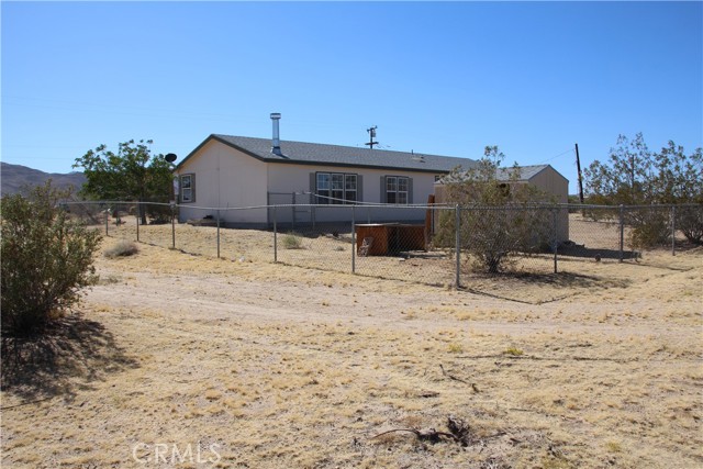 Detail Gallery Image 8 of 36 For 5773 Neptune Rd, Joshua Tree,  CA 92252 - 3 Beds | 2 Baths