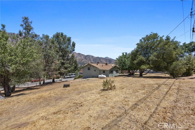 119 Pine Drive, Kernville CA: https://media.crmls.org/medias/d0e253f6-468d-4c31-a711-f0a4022f7ae1.jpg