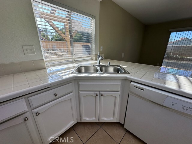 Detail Gallery Image 16 of 51 For 1155 W Victoria St, Rialto,  CA 92376 - 3 Beds | 2/1 Baths