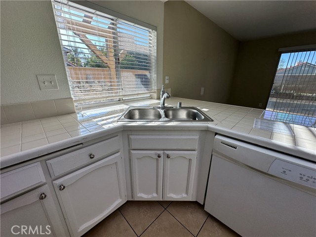 Detail Gallery Image 16 of 51 For 1155 W Victoria St, Rialto,  CA 92376 - 3 Beds | 2/1 Baths