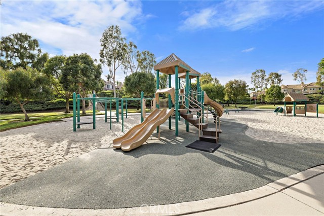 Detail Gallery Image 31 of 32 For 27041 Ironwood Drive, Laguna Hills,  CA 92653 - 5 Beds | 3 Baths