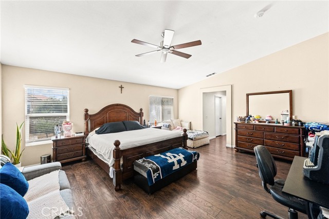 Image 23 of 45 For 25969 Magnifica Court