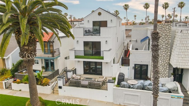 Detail Gallery Image 56 of 64 For 307 18th St, Huntington Beach,  CA 92648 - 3 Beds | 3/1 Baths