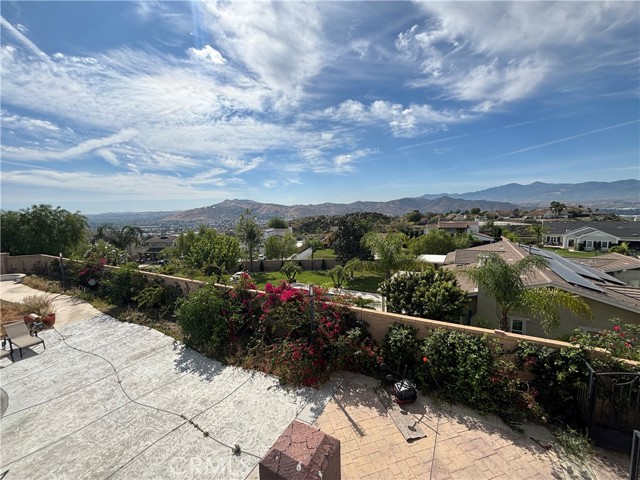 Detail Gallery Image 13 of 13 For 827 Baghdady, Corona,  CA 92879 - 5 Beds | 4/1 Baths