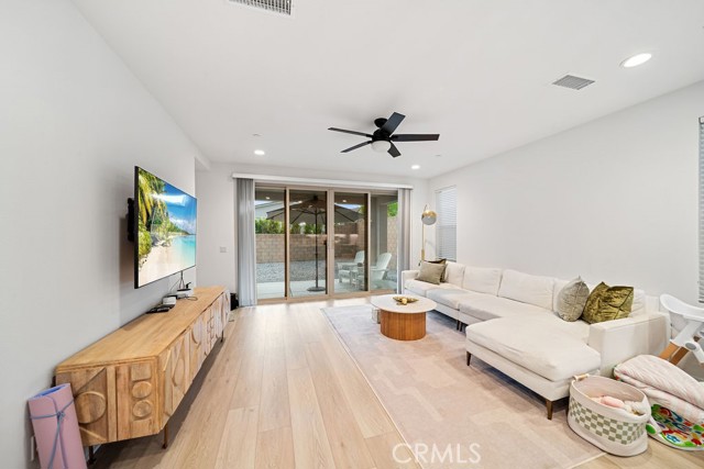 Detail Gallery Image 14 of 47 For 35806 Mccarthy St, Palm Desert,  CA 92211 - 4 Beds | 2/1 Baths
