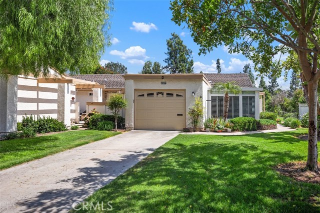 Detail Gallery Image 3 of 51 For 3284 San Amadeo #D,  Laguna Woods,  CA 92637 - 1 Beds | 2 Baths