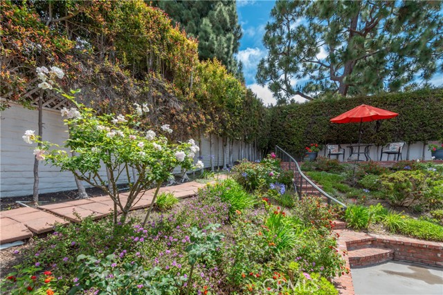 1704 Palos Verdes Drive West, Palos Verdes Estates, California 90274, 4 Bedrooms Bedrooms, ,1 BathroomBathrooms,Residential,For Sale,Palos Verdes Drive West,SB26098754