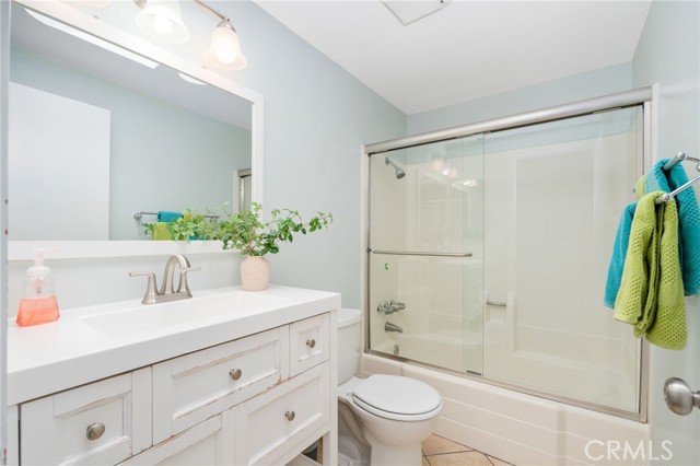 15900 Rowland Street, La Puente CA: https://media.crmls.org/medias/d0e899a3-5ead-4479-9bd6-a7181ab73c01.jpg
