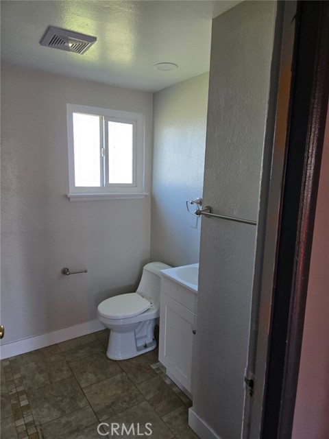 Detail Gallery Image 10 of 15 For 827 N Jasmine, Ontario,  CA 91762 - 3 Beds | 2 Baths