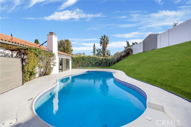 12765 Meadowlark Avenue, Granada Hills, California 91344, 4 Bedrooms Bedrooms, ,2 BathroomsBathrooms,Single Family Residence,For Sale,Meadowlark,BB25026436