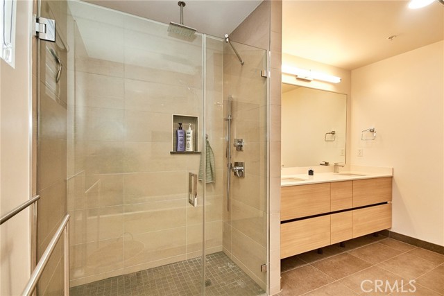 820 S Wilton Place, Los Angeles CA: https://media.crmls.org/medias/d0ea8025-a95d-4bd9-9221-288a134b7270.jpg