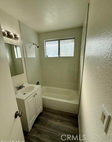 Detail Gallery Image 5 of 8 For 44411 Kingtree, Lancaster,  CA 93534 - 3 Beds | 1 Baths