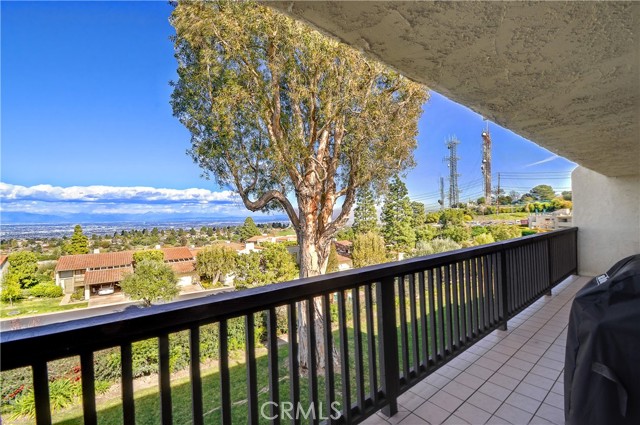 61 Sycamore Lane, Rolling Hills Estates, California 90274, 3 Bedrooms Bedrooms, ,3 BathroomsBathrooms,Residential,Sold,Sycamore,PV22035697