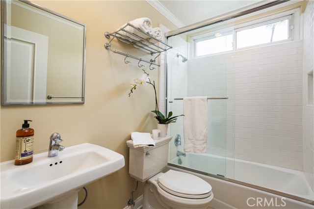 520 Laver Way, Newport Beach CA: https://media.crmls.org/medias/d0ebbaca-ccb1-45e8-9981-7babcfe67e0f.jpg