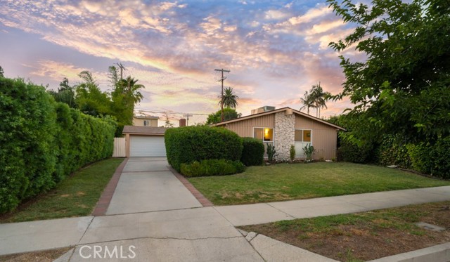 Detail Gallery Image 1 of 1 For 16433 Kingsbury St, Granada Hills,  CA 91344 - 4 Beds | 2 Baths