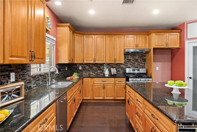 4 Bed Home for Sale in Bloomington, California