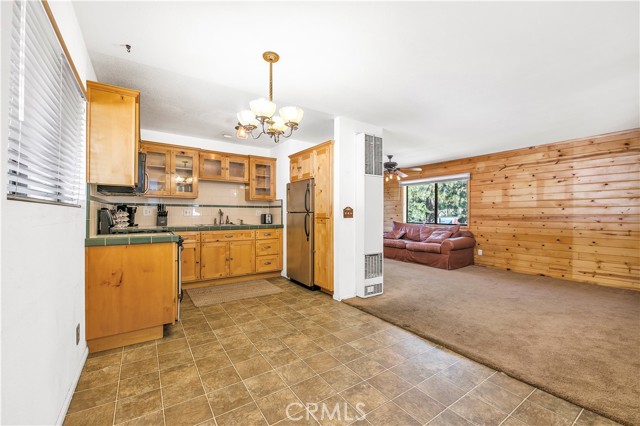 Detail Gallery Image 24 of 43 For 40143 Big Bear Bld, Big Bear Lake,  CA 92315 - 2 Beds | 1/2 Baths