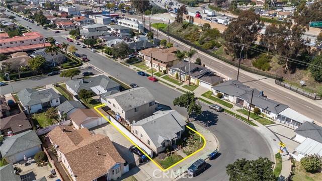 231 Blackshear Avenue, Los Angeles, California 90022, ,Multi-Family,For Sale,Blackshear,PF25041839