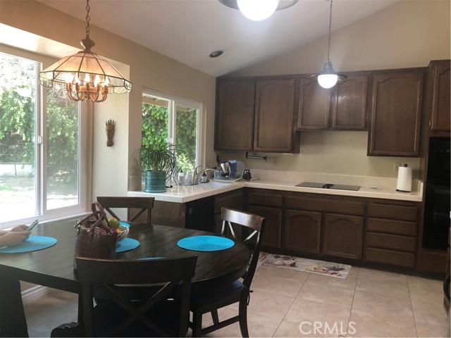 20639 Circulo Loma, Yorba Linda CA: https://media.crmls.org/medias/d0ed26fd-dc47-4a1b-a0fa-4672a95c24eb.jpg