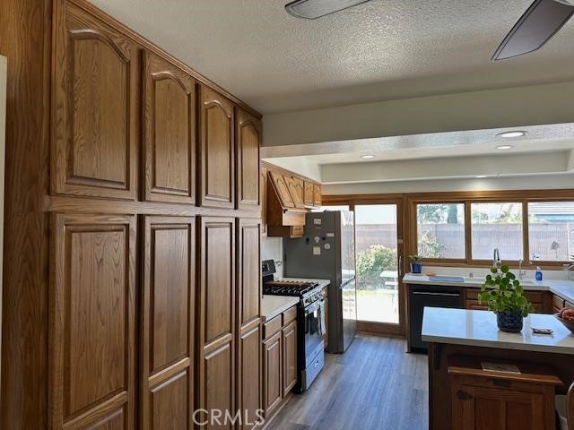 16762 Madrone Circle, Fountain Valley CA: https://media.crmls.org/medias/d0ed8b12-8858-49f6-9683-7573ecd6159b.jpg