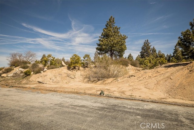 Detail Gallery Image 6 of 15 For 150 Mill Pond Rd, Lake Arrowhead,  CA 92352 - – Beds | – Baths