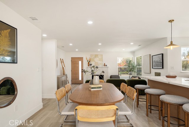 Detail Gallery Image 10 of 39 For 145 E Green St, Claremont,  CA 91711 - 5 Beds | 4 Baths