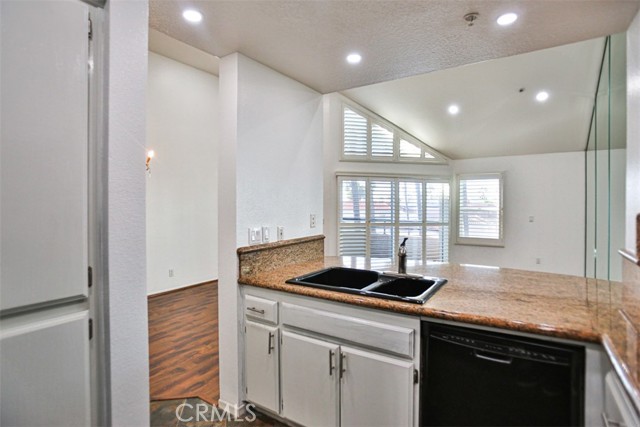 Detail Gallery Image 37 of 40 For 1200 Pacific Coast, Huntington Beach,  CA 92648 - 1 Beds | 1 Baths