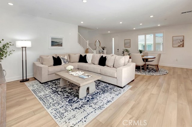 171 Junco, Irvine CA: https://media.crmls.org/medias/d0ee4660-4162-4c25-88b7-82d3a37bdf3e.jpg