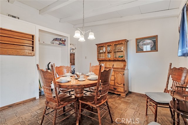 Detail Gallery Image 5 of 32 For 27636 Seco Canyon Road, Saugus,  CA 91350 - 3 Beds | 2 Baths