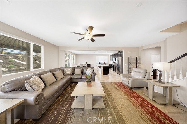 Detail Gallery Image 22 of 44 For 17984 Valerian Way, San Bernardino,  CA 92407 - 4 Beds | 3 Baths
