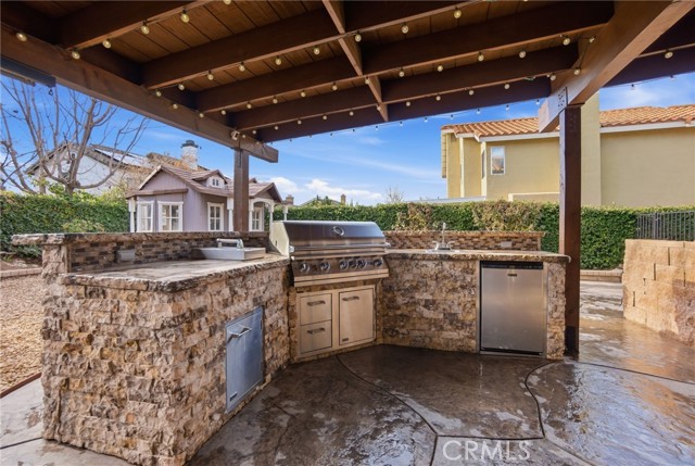 Detail Gallery Image 4 of 39 For 40125 Palmetto Dr, Palmdale,  CA 93551 - 4 Beds | 2/1 Baths