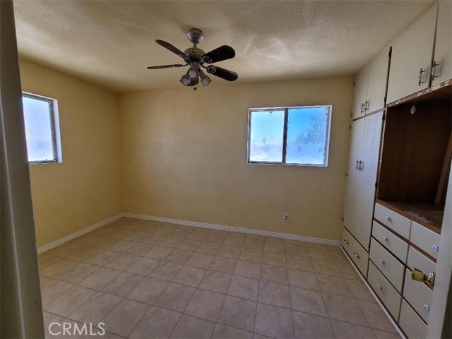 Detail Gallery Image 7 of 25 For 36013 4th St, Yermo,  CA 92398 - 3 Beds | 1 Baths