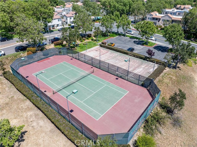 Detail Gallery Image 34 of 34 For 24450 Leonard Tree Ln #202,  Newhall,  CA 91321 - 2 Beds | 2 Baths