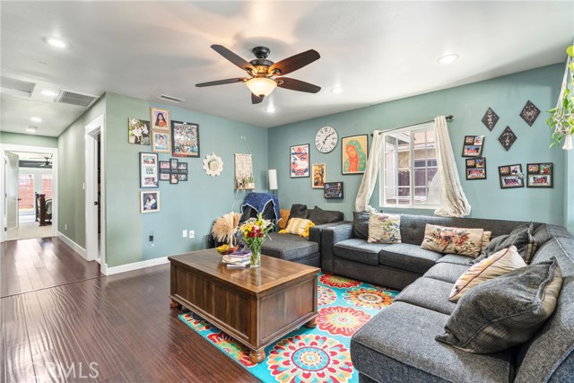 Detail Gallery Image 25 of 58 For 21114 & 1/2 Martin St, Carson,  CA 90745 - 5 Beds | 3 Baths
