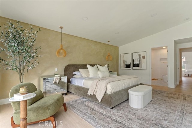 Detail Gallery Image 40 of 52 For 23755 Clarendon, Woodland Hills,  CA 91367 - 4 Beds | 3 Baths